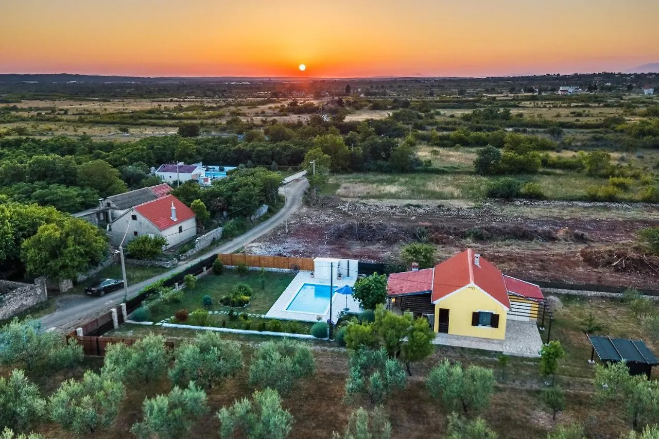 Sunny House Villa Smokovic 0*,  Croatia
