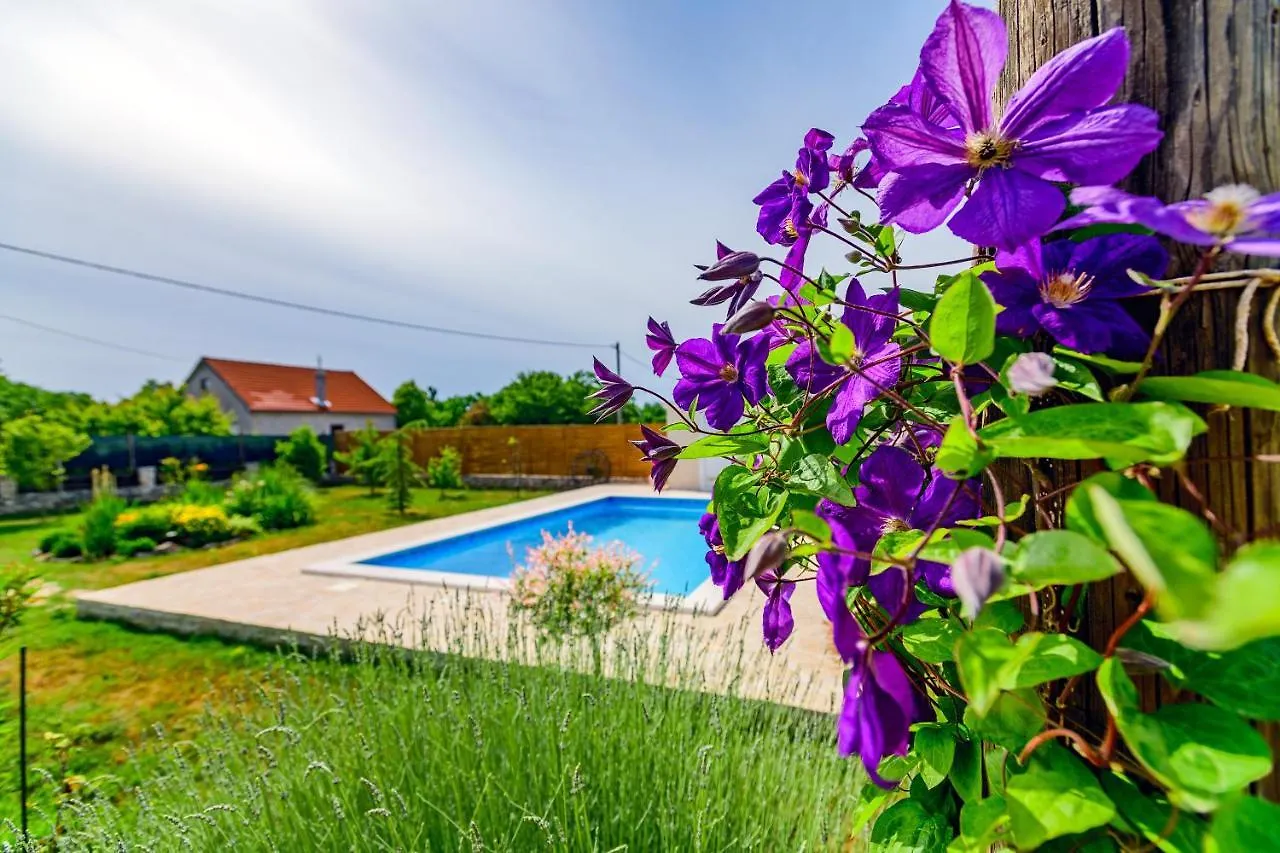 Holiday home Sunny House Villa Smokovic